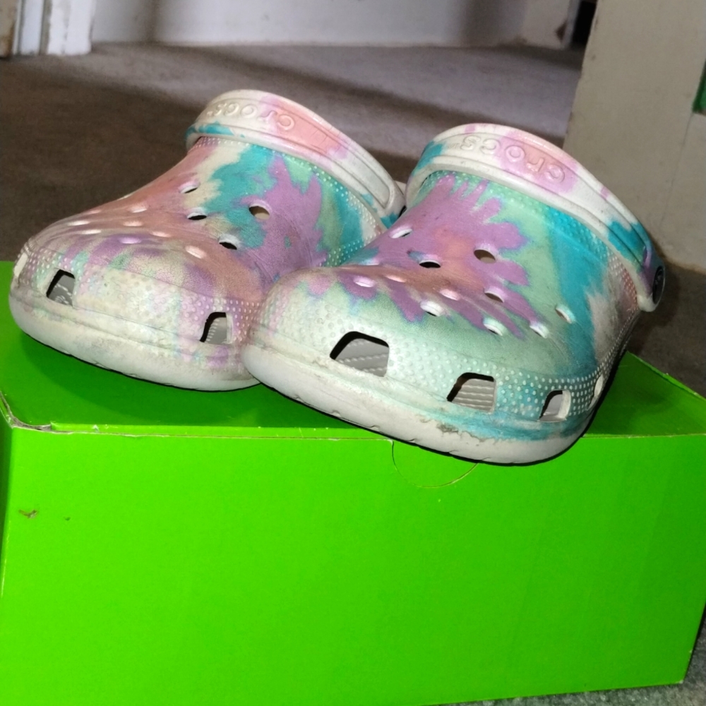 Crocs